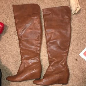 Size 6 cognac leather Jennifer Lopez boots